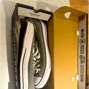 Brand new converse in box unisex size 11 (men’s 13)